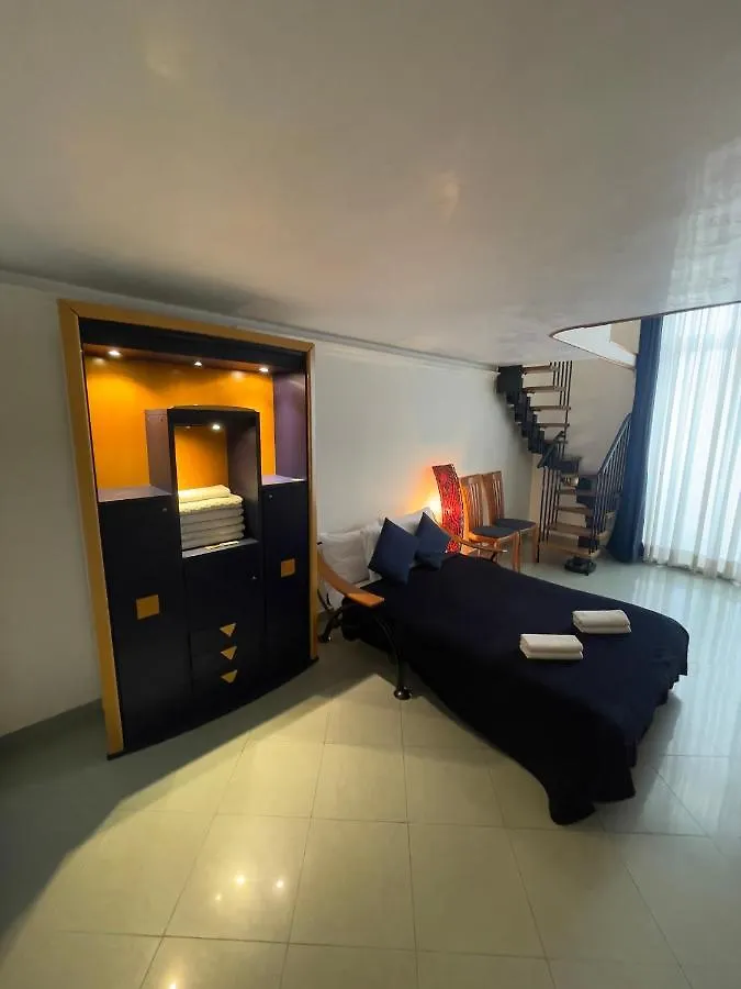 Nova Rooms Naples