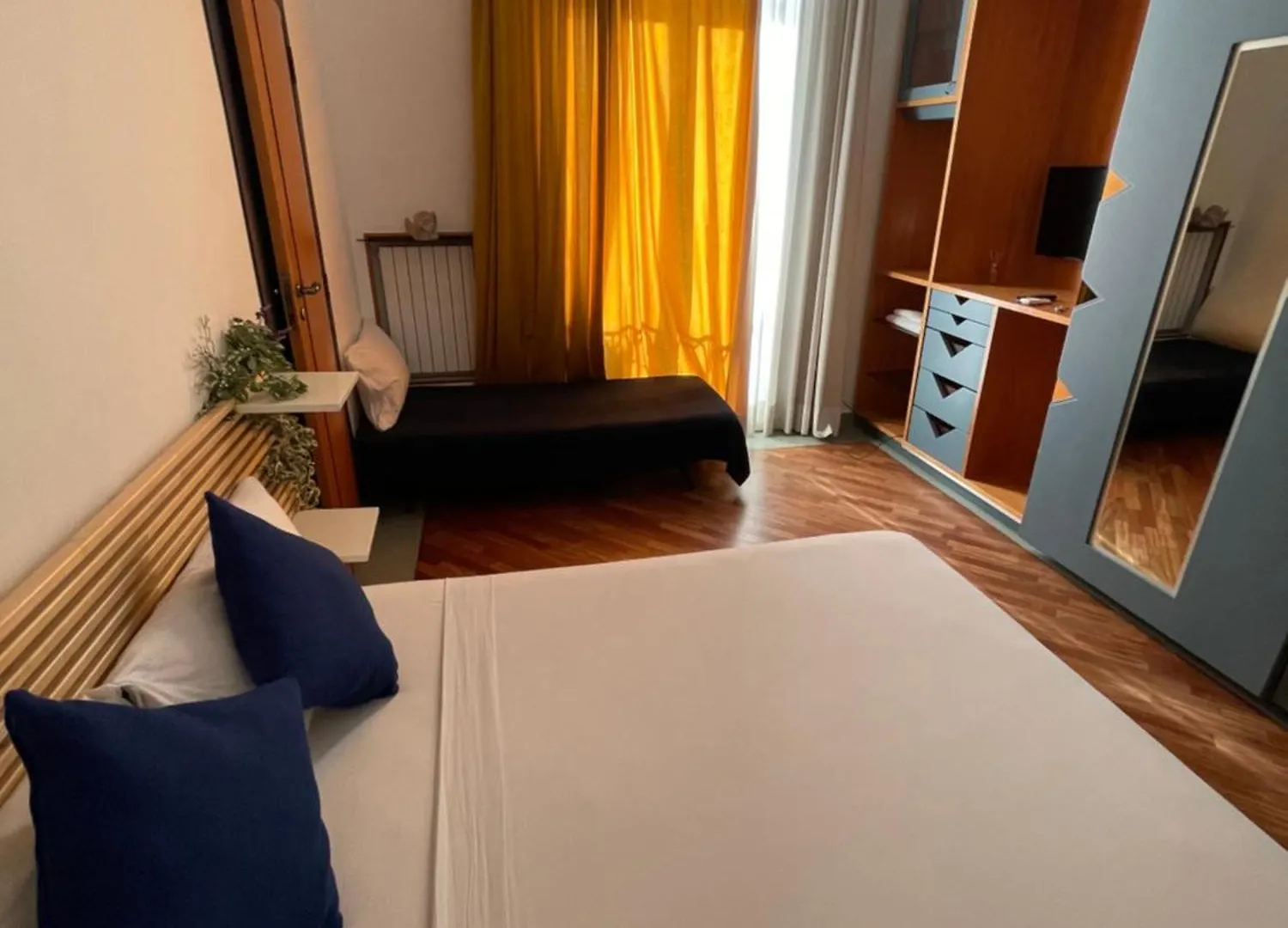 Nova Rooms Naples